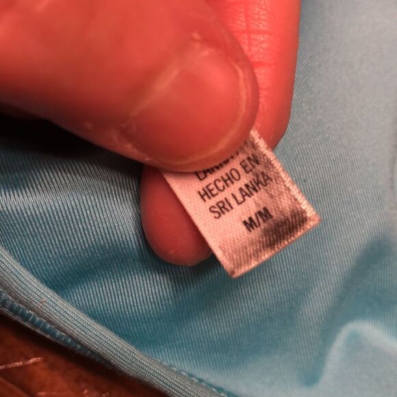 NWOT Victoria’s Secret Sports Bra Size Medium - Picture 5 of 6